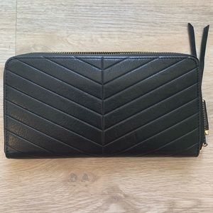Stella & Dot Covet Wallet